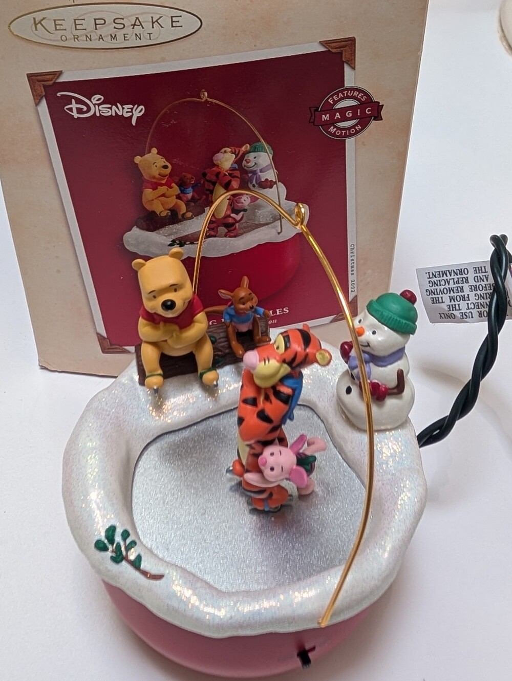 Hallmark Disney 2002 Winnie the Pooh Ornament  Keepsake Y2K Vintage